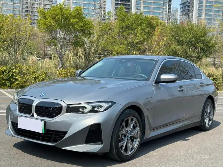 BMW i3 2022 eDrive 35 L