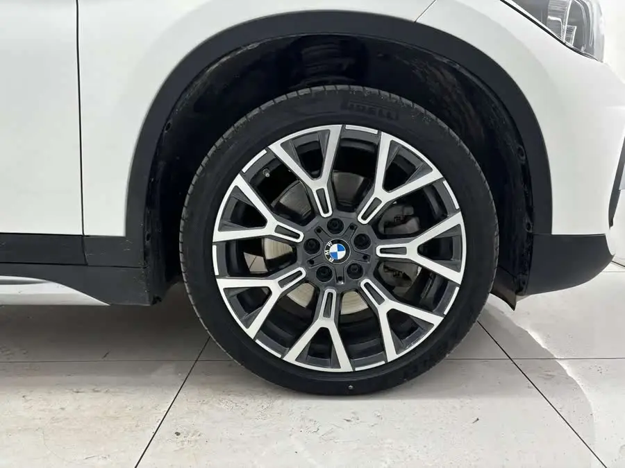 بي إم دبليو X1 2021 طراز معدل xDrive25Li الفاخر