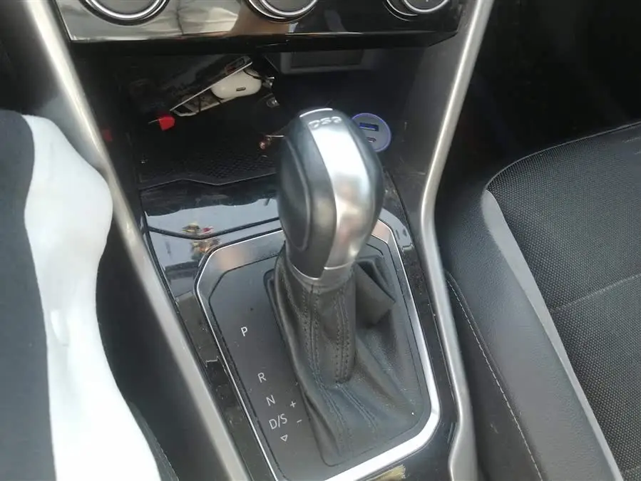 T-ROC 2020 230TSI DSG دفع ثنائي مستوى الدخول