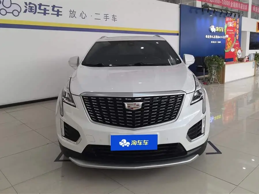 كاديلاك XT5 2021 28T الفاخرة