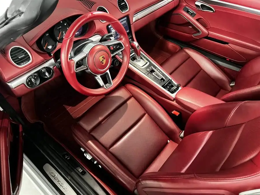 Porsche 718 2022 Model Boxster 2.0T