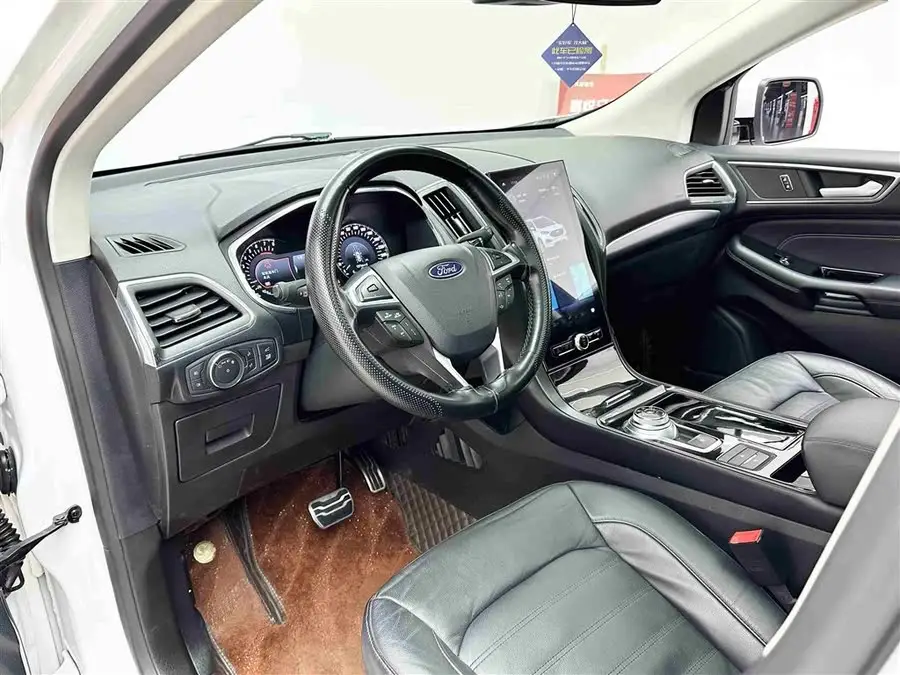 2020 Ford Edge EcoBoost 245 FWD Premium 7-seater