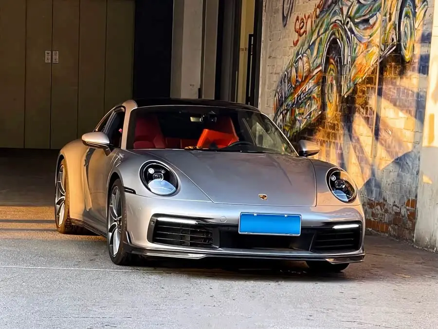 بورش 911 2023 كاريرا 3.0T