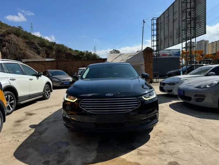 2019 Taurus EcoBoost 245 Enjoy Edition