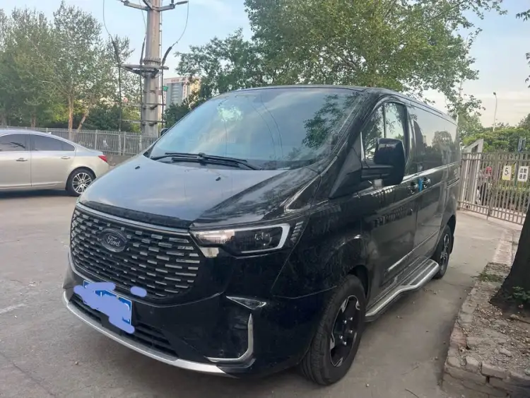 Tourneo 2023 2.0T Automatic Zhi Zun Edition