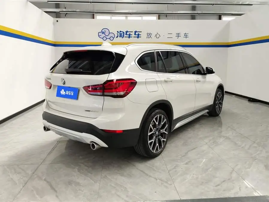 بي إم دبليو X1 2021 xDrive25Li النسخة المميزة