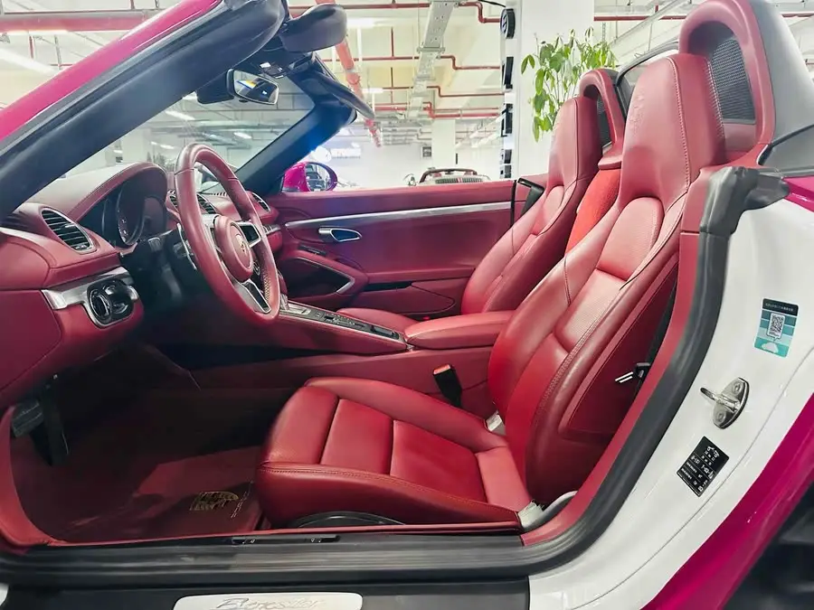 Porsche 718 2018 Model Boxster 2.0T