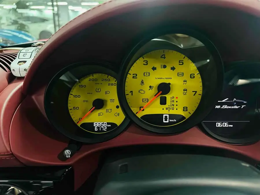 Porsche 718 2022 Boxster T 2.0T