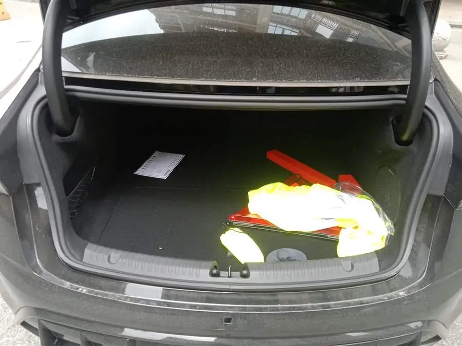 ختم 2025 طراز 650 نسخة القيادة الذكية