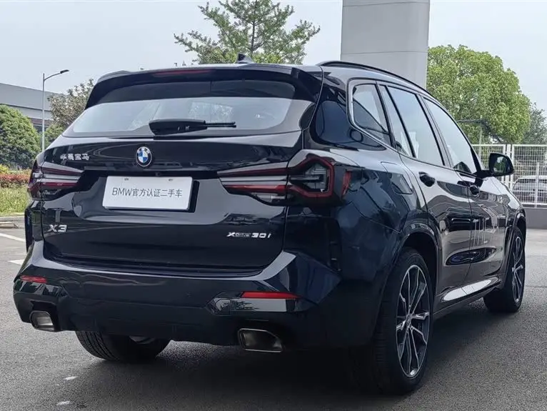 BMW X3 2023 xDrive30i Leading Model M Night Package
