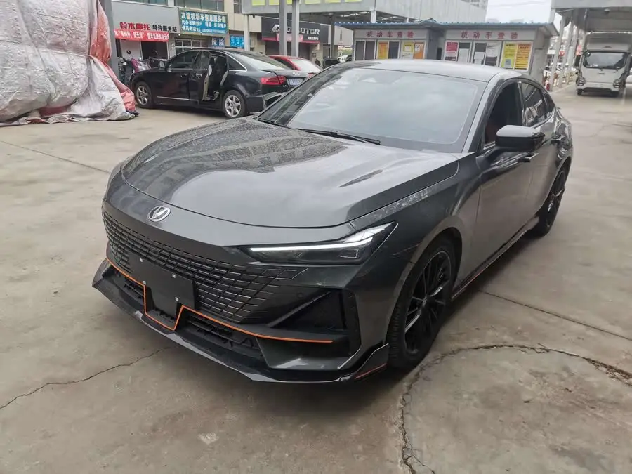 Changan UNI-V 2023 1.5T Premium Edition