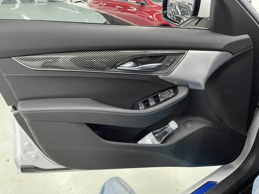 Cadillac CT5 2023 28T Luxury (Standard Version)