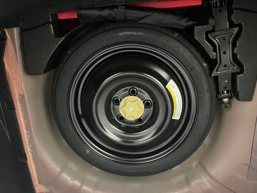 نيسان تييدا 2021 1.6L CVT النسخة الذكية