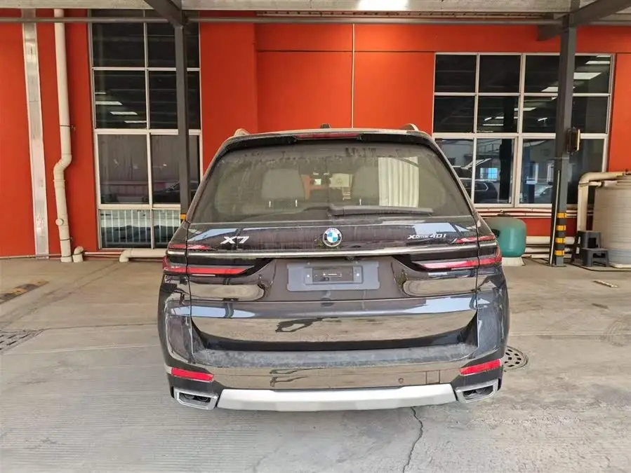 BMW X7 2023 xDrive40i Luxury Package