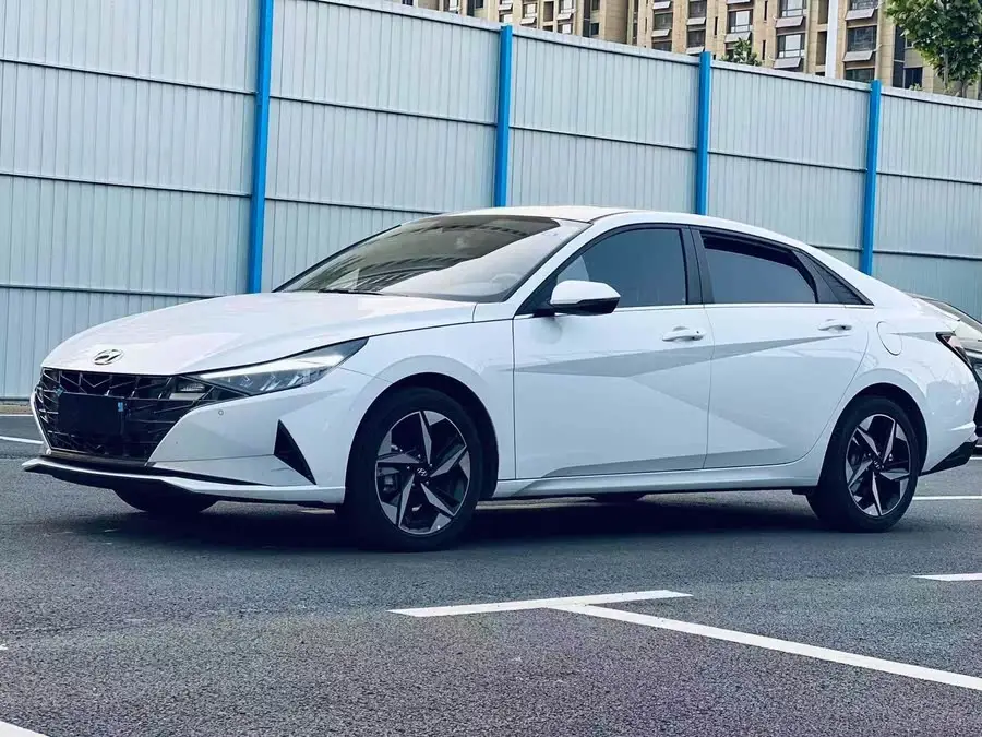 إيلانتر 2022 1.5 لتر CVT LUX النسخة الفاخرة