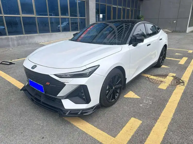 Changan UNI-V 2023 1.5T Premium