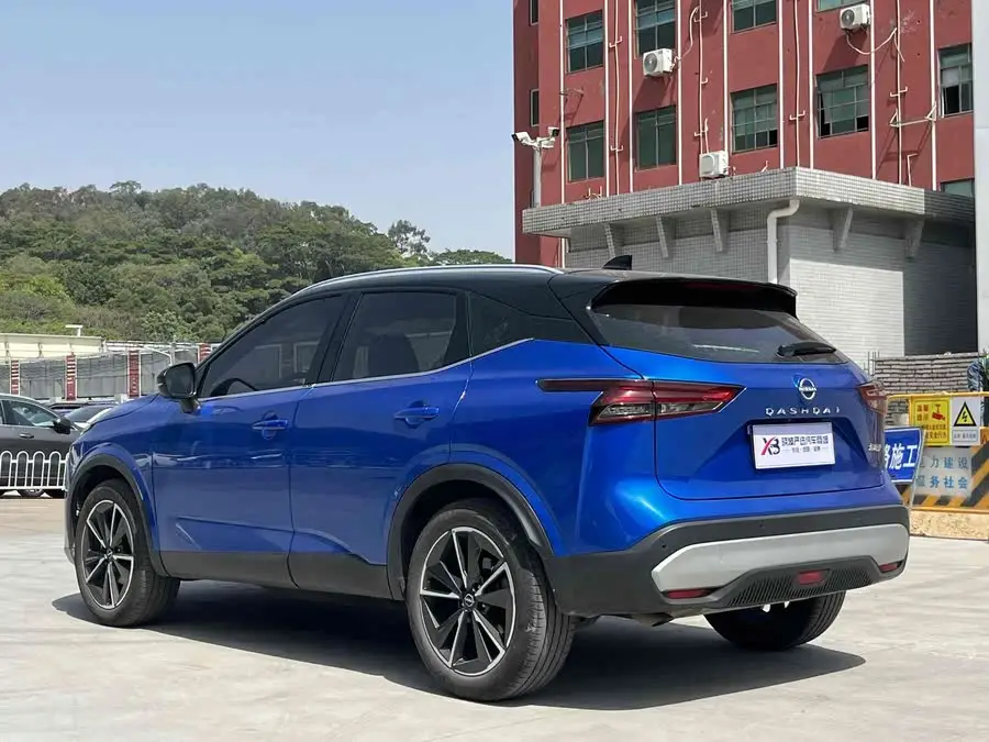 2023 نيسان إكس-تريل 1.3T CVT فلاجشيب