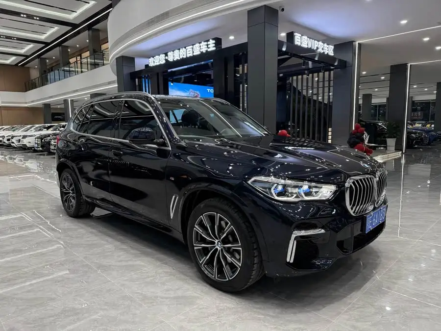 BMW X5 2022 xDrive 30Li Exclusive M Sport Package