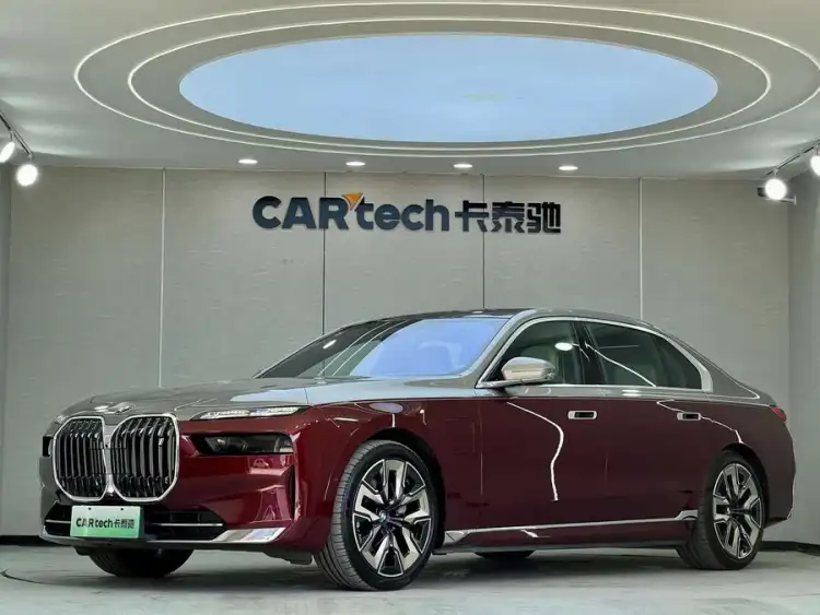 BMW i7 2023 xDrive60L Luxury Package