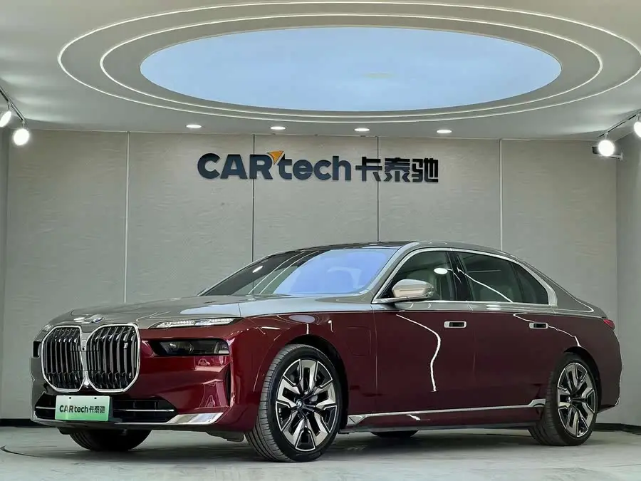 BMW i7 2023 xDrive60L Luxury Package