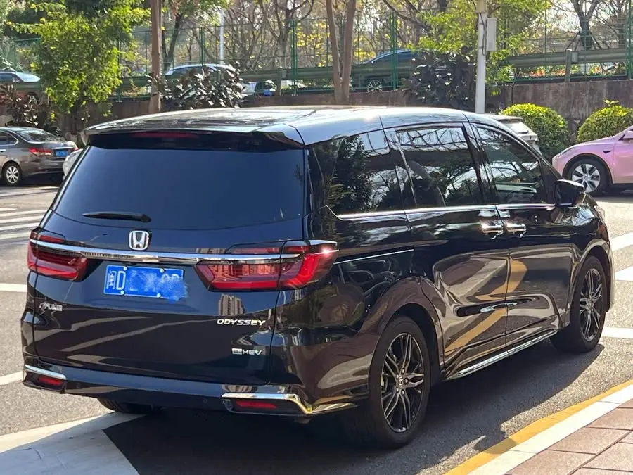Odyssey 2024 2.0L e:HEV Sharp Edition