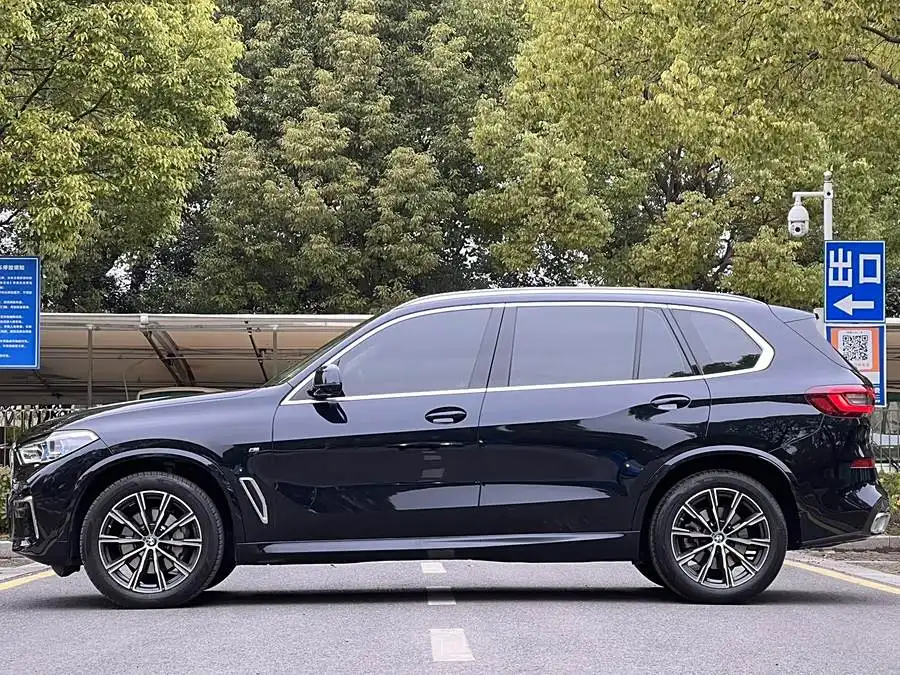 BMW X5 2022 Facelift xDrive 30Li M Sport Package