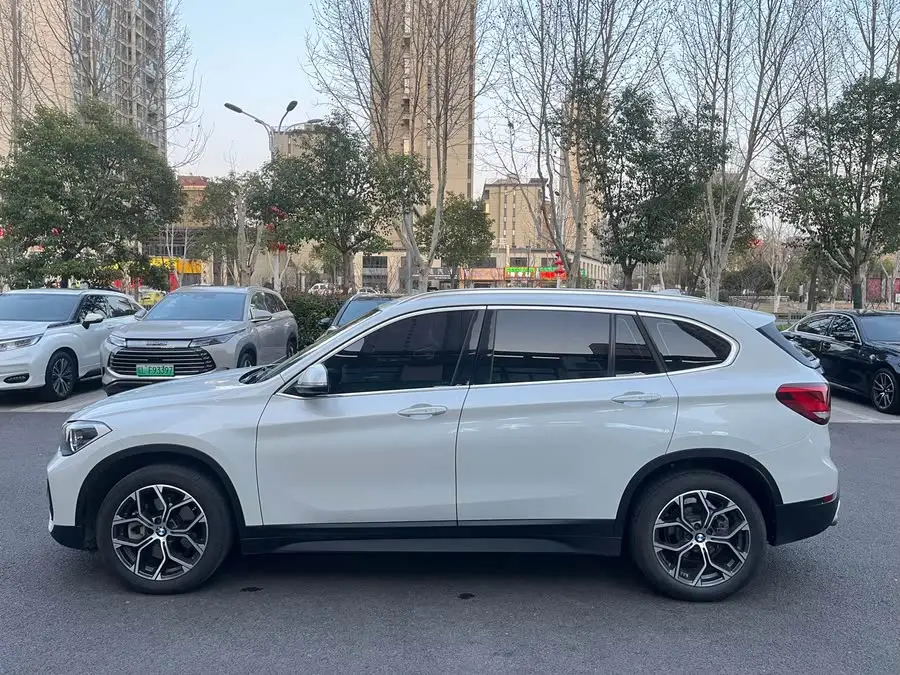 BMW X1 2021 sDrive25Li Leading Edition