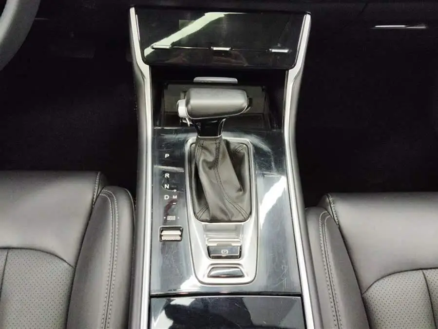 Changan CS75 2021 Honor Million Edition 280T DCT Navigation Model