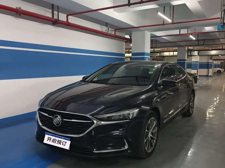 بيوك لاكروس 2022 652T فاخرة