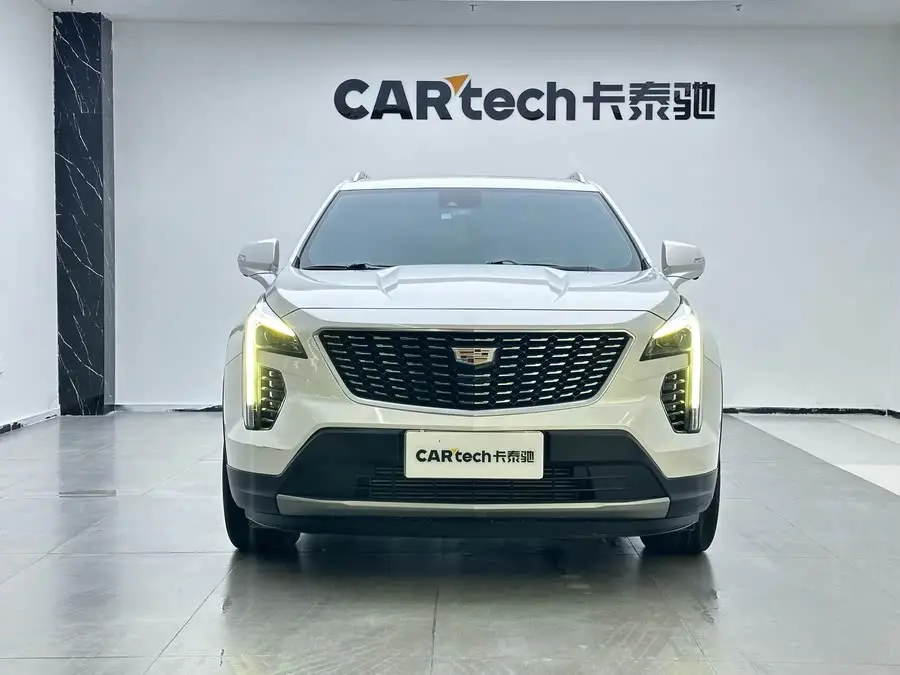كاديلاك XT4 2022 28T دفع ثنائي فئة متميزة