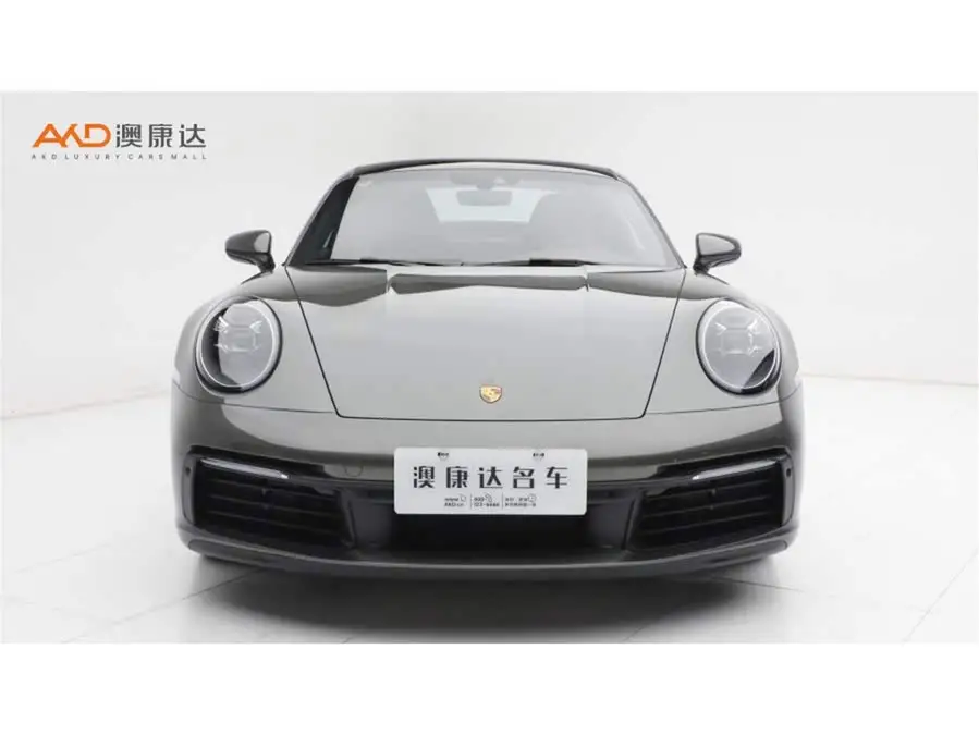 بورش 911 2023 كاريرا 3.0T