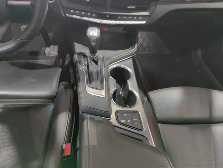 كاديلاك CT4 2021 28T بريميوم