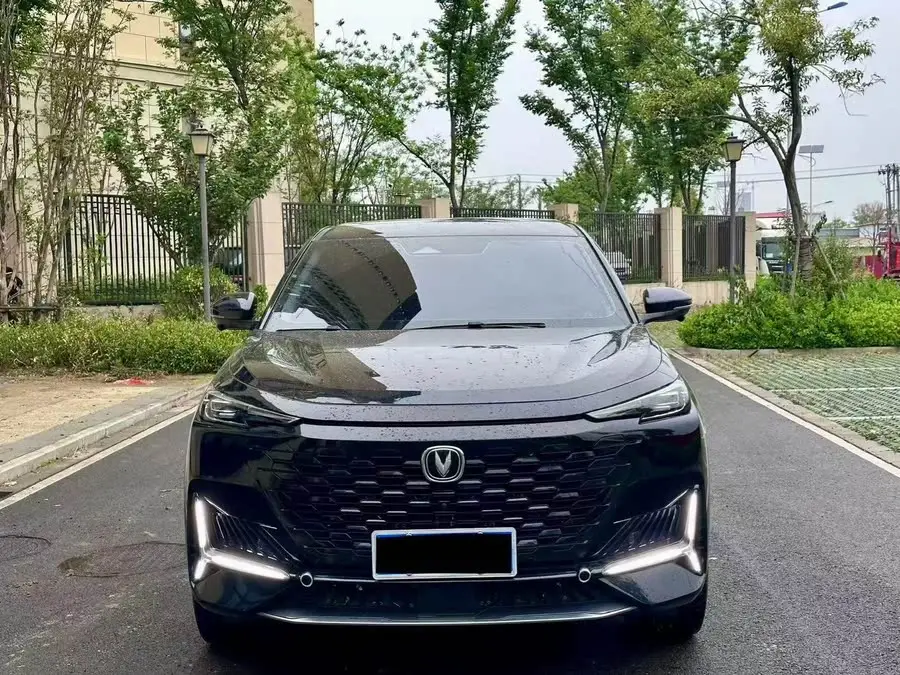 شأنغن UNI-K 2021 2.0T دفع رباعي فاخر