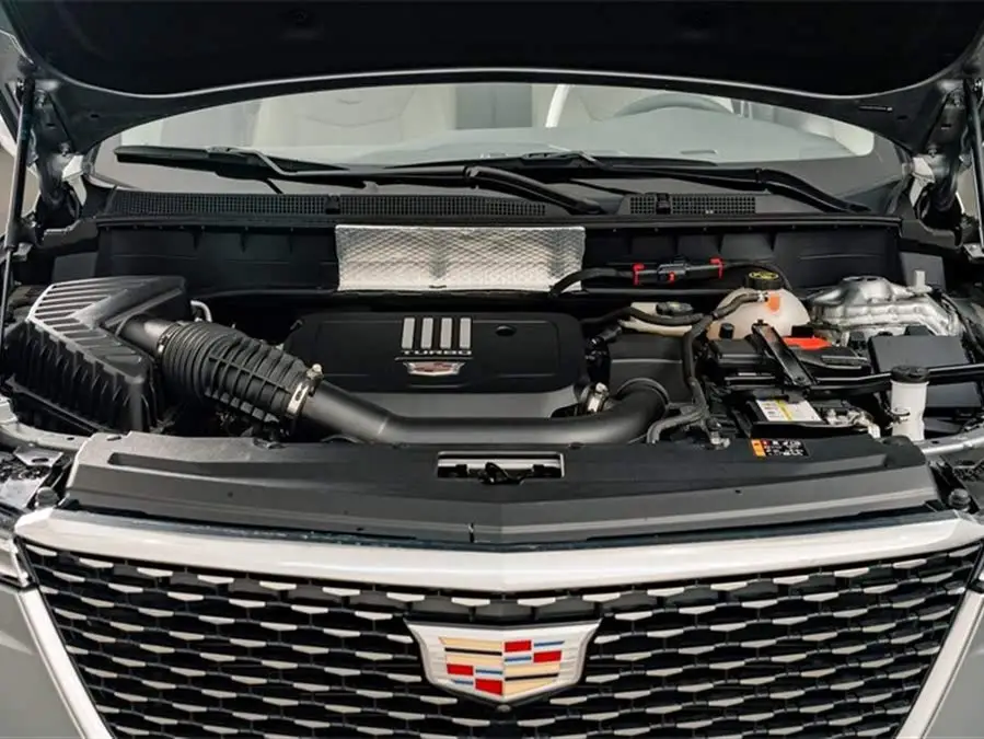 كاديلاك XT6 2022 2.0T ستة مقاعد دفع رباعي فاخر