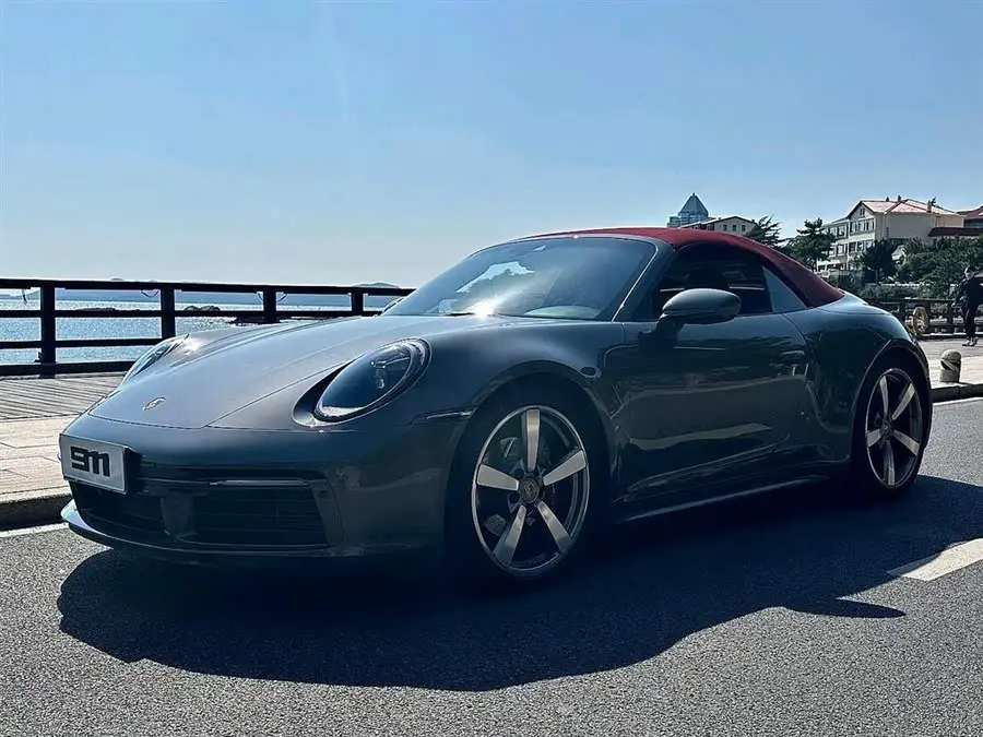 Porsche 911 2022 Carrera Cabriolet 3.0T