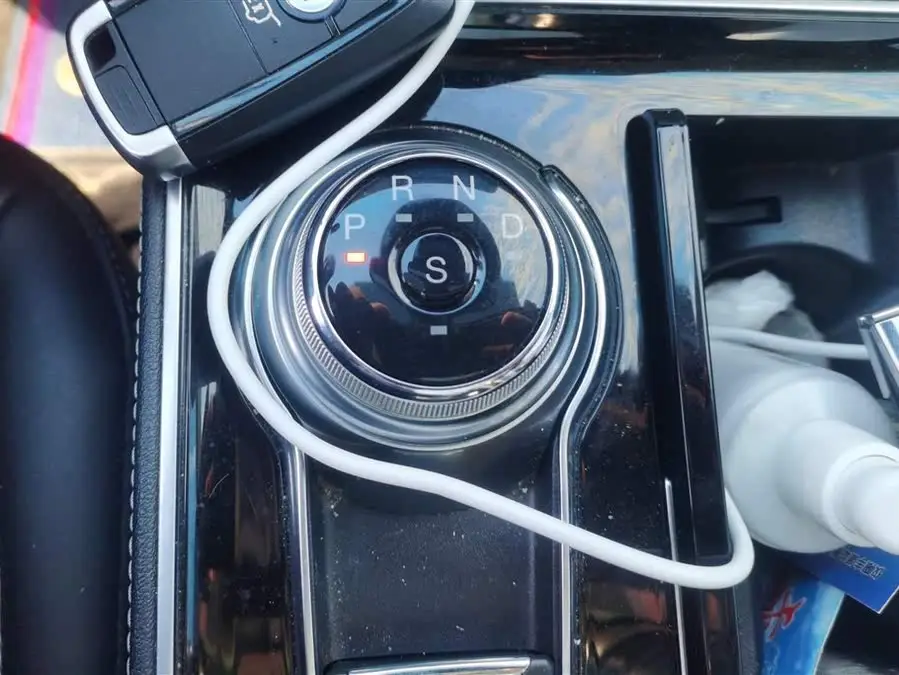 2021 Ford Edge PLUS EcoBoost 245 Two-Wheel Drive High-end Model 7-Seater