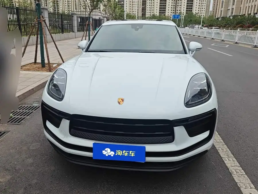2024 Macan 2.0T