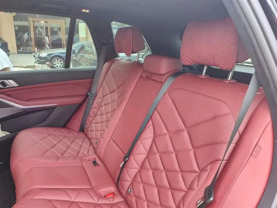 بي إم دبليو X5 2022 xDrive 30Li باقة M الرياضية الفاخرة