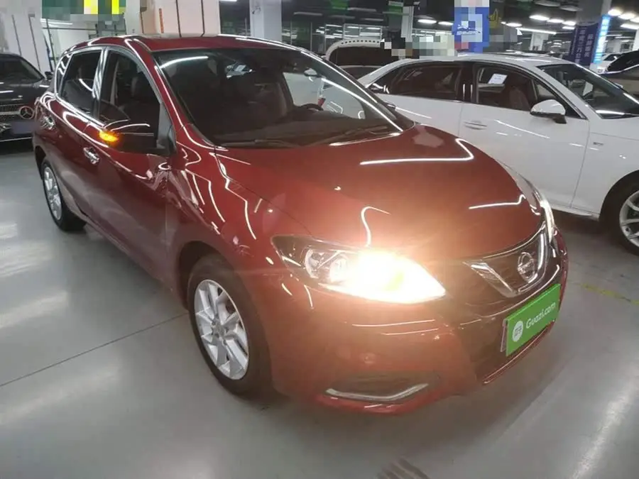 نيسان تييدا 2021 1.6 لتر CVT الإصدار الذكي