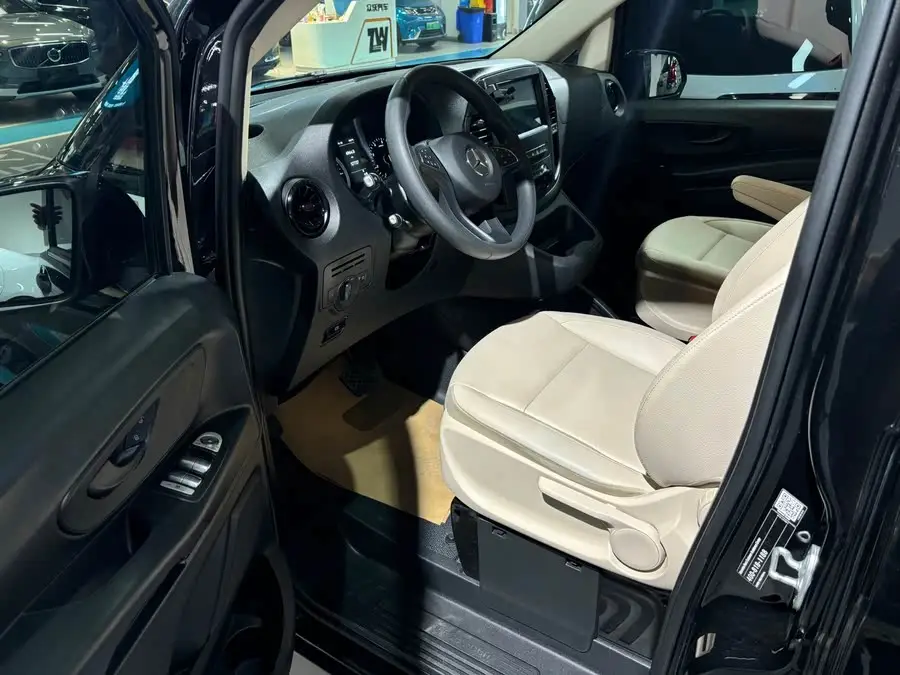 Vito 2023 2.0T Elite Version 7-Seater