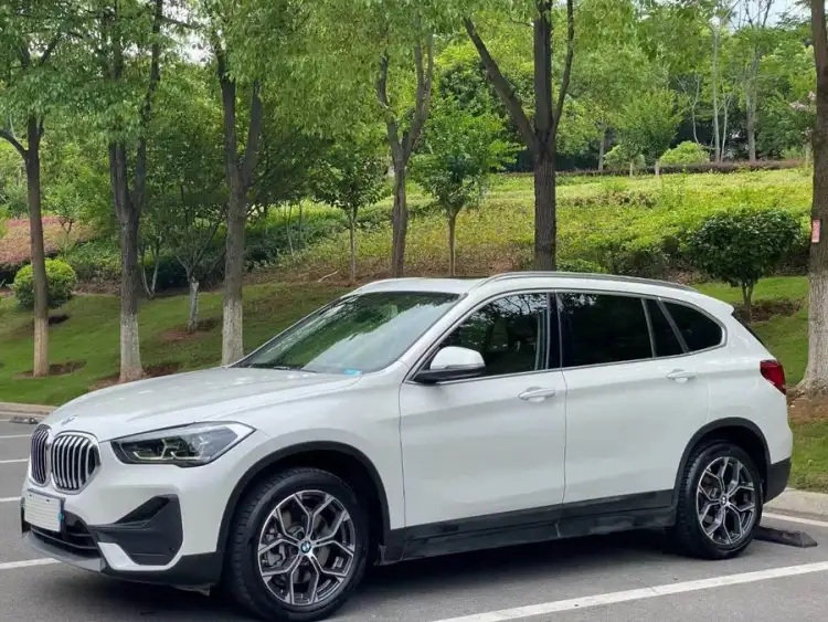 BMW X1 2021 sDrive25Li Leading Edition