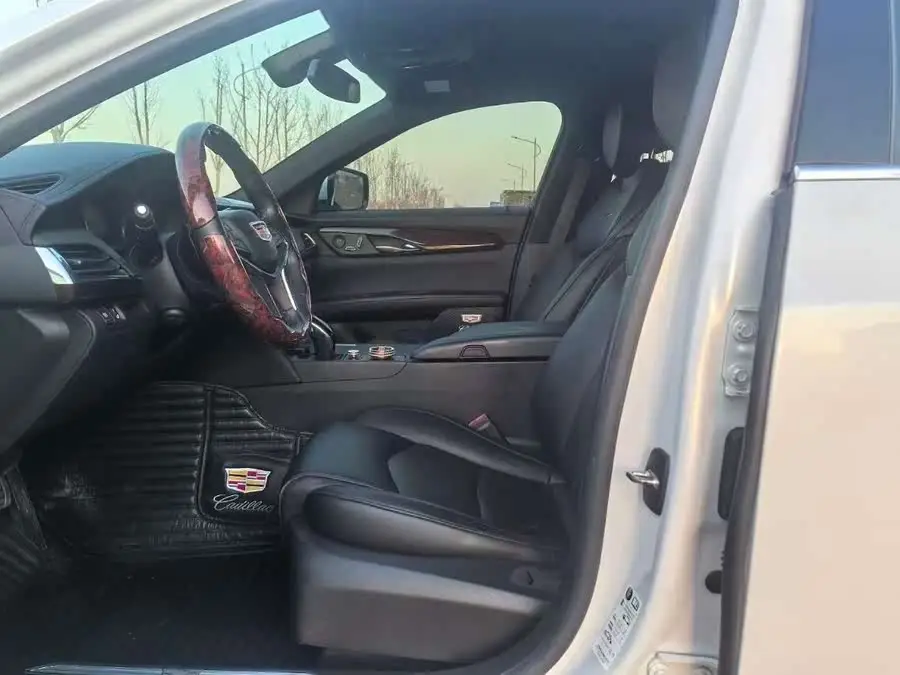 كاديلاك CT6 2021 28T النخبة