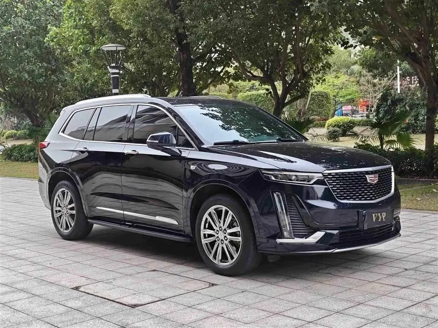 كاديلاك XT6 2022 2.0T فاخرة بخمسة مقاعد ودفع رباعي