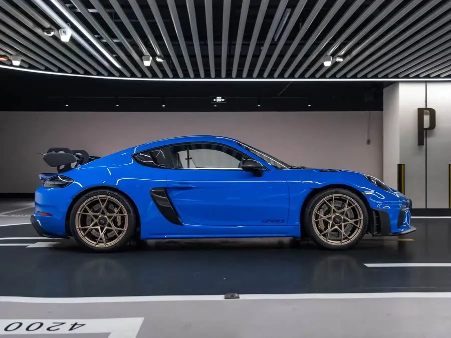 Porsche 718 2022 Cayman GT4 RS 4.0L