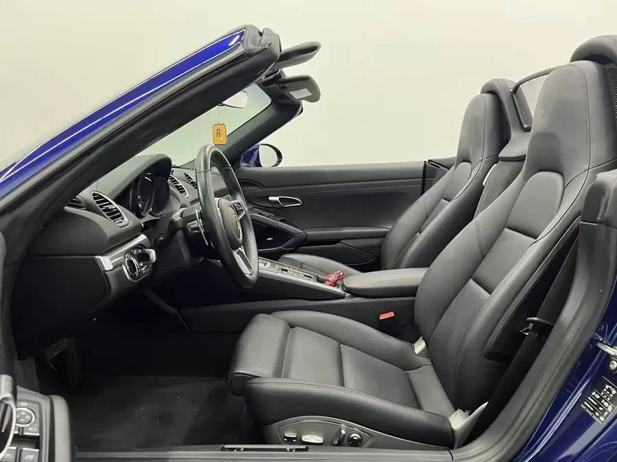 Porsche 718 2020 Model Boxster 2.0T