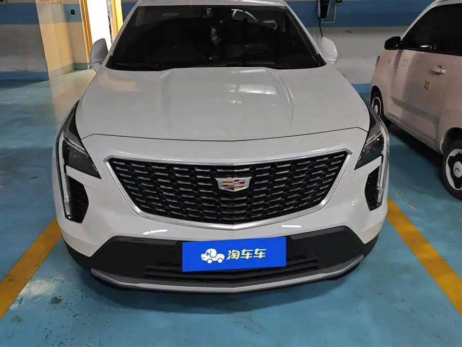 Cadillac XT4 2022 28T Two-Wheel Drive Premium