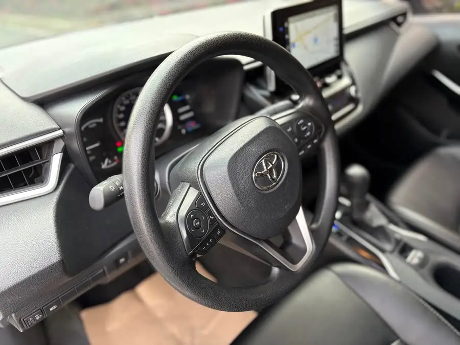 2021 كورولا هايبرد 1.8 لتر E-CVT النسخة النخبوية