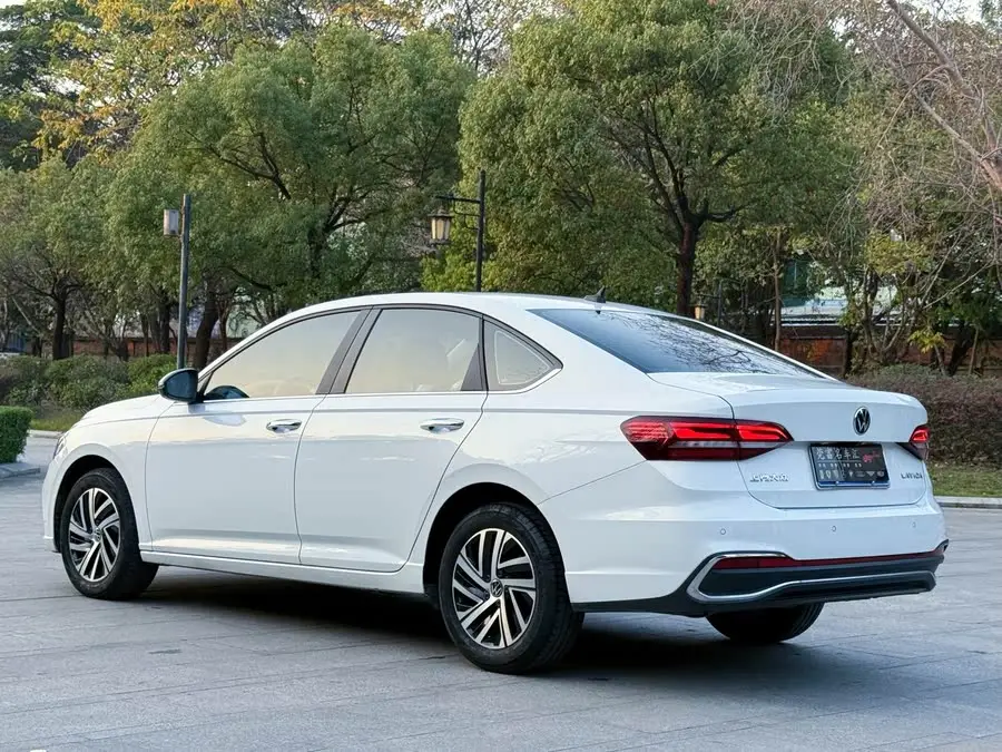 Lavida 2023 1.5L Automatic Full Version