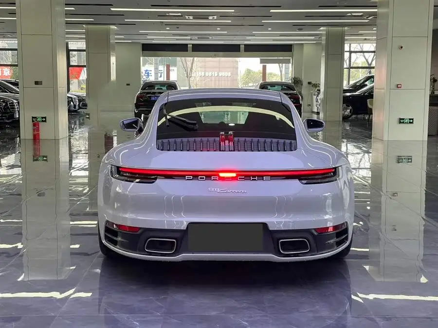 Porsche 911 2020 Carrera 3.0T