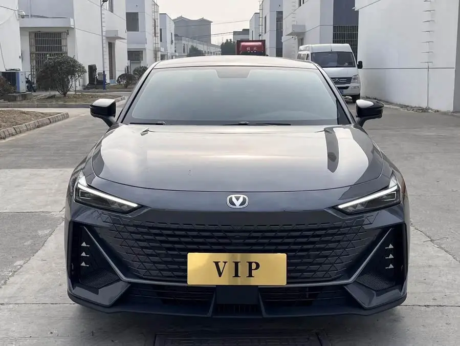 Changan UNI-V 2022 1.5T Excellence